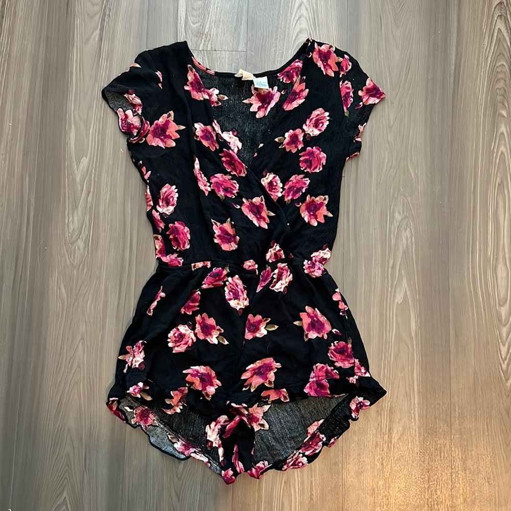Mimi Chica romper size small